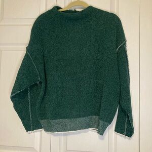 Women's Green Sweater Size S/M Zenana Never Been Worn